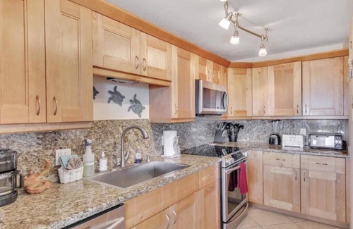 Monroe County Condo | Sunrise, Award winning Ocean Front Condo