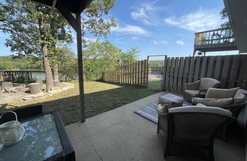 Grove House | Sunrise Bluff Lakefront - in family-friendly area w/great view of Grand Lake