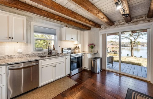 Mayhew Cabin | Sunrise Cabin on Lake Norman