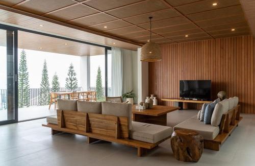 Bandung Villa | Sunrise City View Villa 9 bedrooms with a private heated swimming pool and billiard