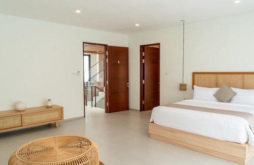 Bandung Villa | Sunrise City View Villa 9 bedrooms with a private heated swimming pool and billiard