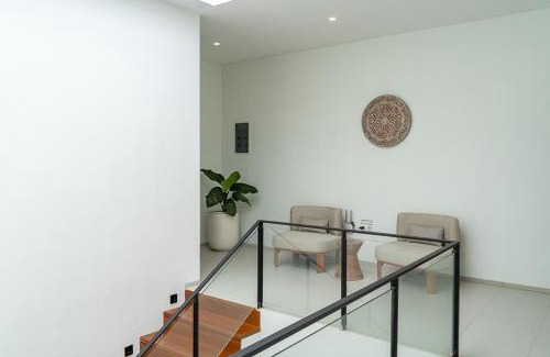 Bandung Villa | Sunrise City View Villa 9 bedrooms with a private heated swimming pool and billiard