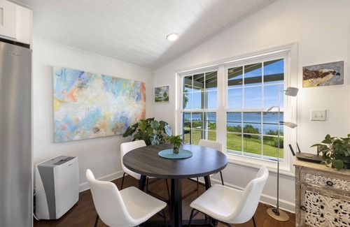 Cedar Key House | Sunrise Cottage: A Serene Waterfront Retreat