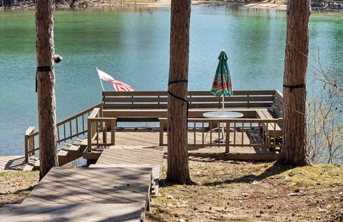 Gaylord Cottage | Sunrise Cottage - lakefront, 4bdrm, 4 kayaks, ski/snowmobile