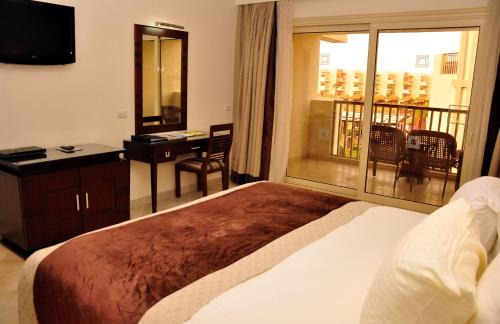 Village Road Resort | Sunrise Crystal Bay Resort -Grand Select
