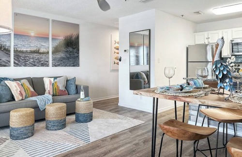 Crystal Beach Condo | Sunrise Destin-ation -Heated Pool-Beach View