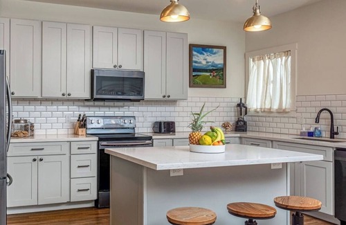 Laie House | Sunrise Escape in Kahuku: Two-min drive to beaches