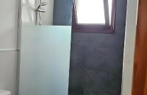 Cruce de Arinaga Apartment | SUNRISE FLOOR. CENTRAL LOCATION, 10 MINUTES FROM THE BEACH AND 15 MINUTES FROM THE AIRPORT