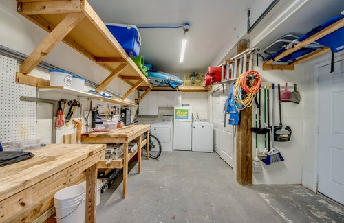 Matlacha Apartment | Sunrise In Paradise POOL Kayak bikes fish from dock