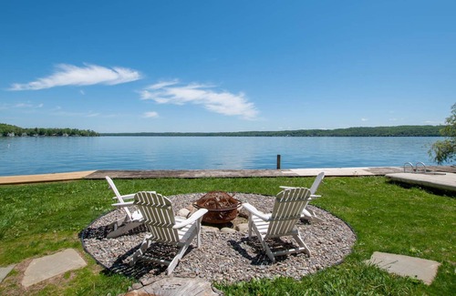 Canandaigua Cottage | Sunrise Lake House - Stunning Canandaigua Lake Views!