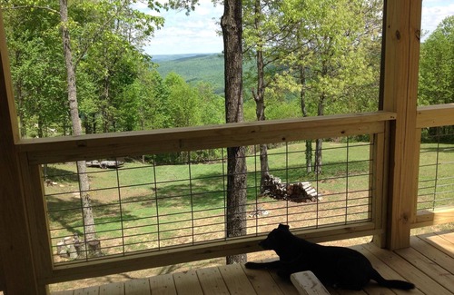 Altamont Cabin | Sunrise Mountain Treehouse Cabin