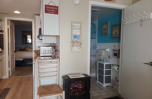 Wildwood Crest Condo | Sunrise Ocean Front Condo *End Unit* Steps from the Beach, open year round.