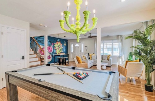 Atlantic City House | Sunrise Playce-Designer Beach Retreat + Pool Table