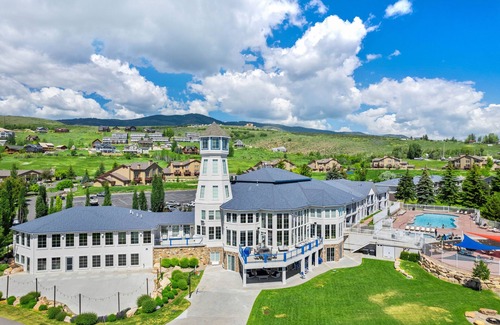 Harbor Village House | Sunrise Resort & Event Center | 19 Bedroom, 19-1/2 Bathrooms