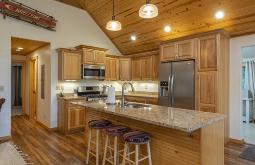 Wolf Laurel Cabin | Sunrise Retreat! Hot Tub+FirePit, Fireplace, Game Room, Resort Access, Skiing!