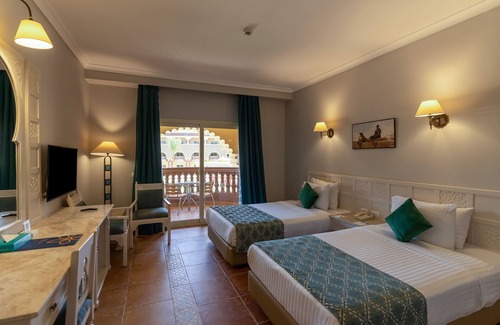 Village Road Resort | Sunrise Sentido Mamlouk Palace