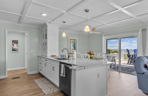 Marshallberg House | Sunrise Sound Cottage-Waterfront Home w/Dock