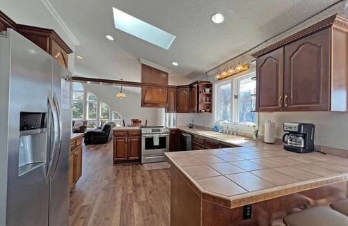 Bryson City House | Sunrise/Sunset Mnt View Pool home!