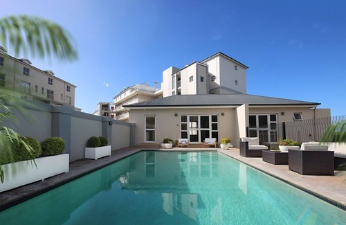 Muizenberg Apartment | Sunrise Villas 91 - One Bedroom Apartment, Sleeps 2