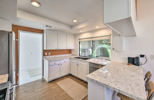 Sunrise Villas Condo | Sunrise Villas condo with mountain views, relaxing spa/pool, and sports courts