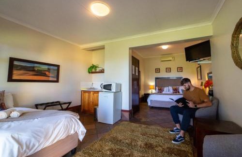 Upington Cabin | Sunriver Kalahari Lodge Riverside stay in Upington
