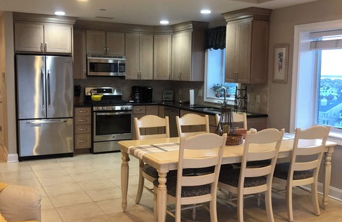 Wildwood Crest Condo | SUNsational BEACH FRONT luxury property