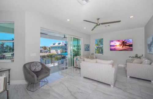Fort Myers Beach House | Sunsational Sunsets by Sun Palace Vacations