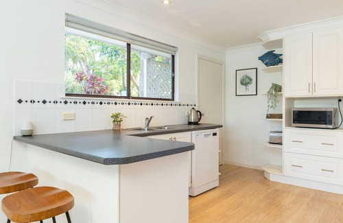 Smiths Lake House | Sunset at Sandbar - Pacific Palms Holidays
