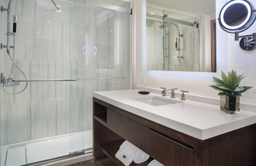 Estate Enighed Resort | Sunset Bay | Westin | Lux Resort | Concierge | Pool