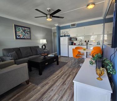 Madeira Beach Apartment | Sunset Beach Suites at Madeira Beach! Steps to Beach & Restaurants! - Suite 8