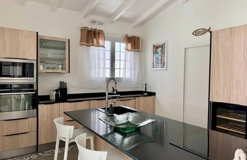 Malendure Villa | Sunset Beach Villa - 5-star Creole villa with pool and sea view