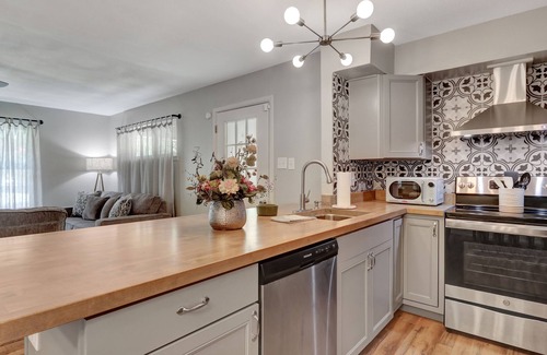 Sunset Bay House | Sunset Blue