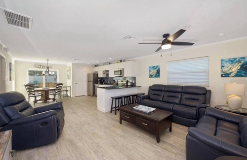 Fort Myers Beach House | Sunset By The Sea 3054 - FMB