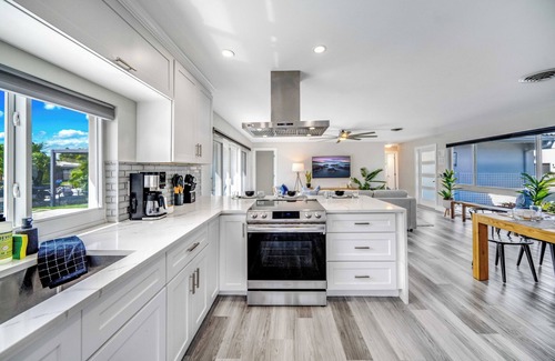 Garden Isles House | Sunset Canal - Pool - 3BDR