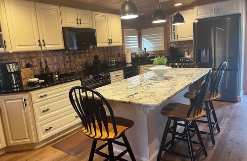 Lake James House | Sunset Cottage on Jimmerson Lake