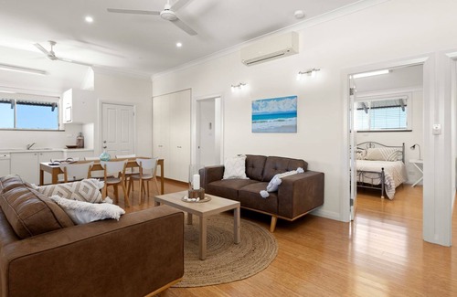 Cable Beach Apartment | Sunset Heights - views of the Sand dunes and Sunsets from this elevated apartment