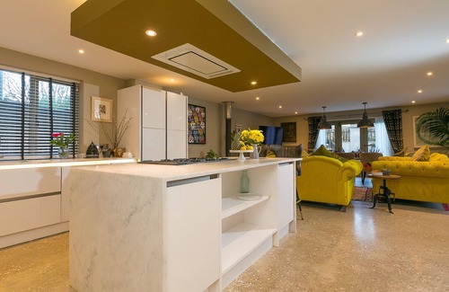 Botallack House | SUNSET HOUSE, pet friendly, character holiday cottage in St Just