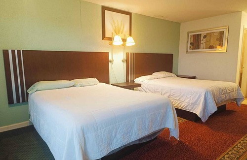 Flatonia Hotel | Sunset Inn by Hotel O Flatonia I - 10