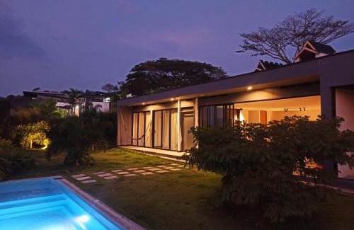 Pereira Villa | Sunset lodge 41