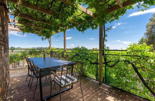 Calare House | Sunset Lodge - Breathtaking Views