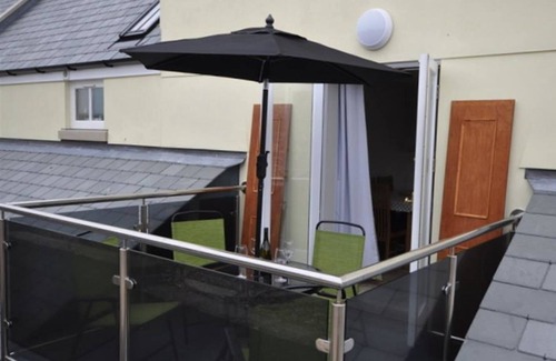 Portland House | SUNSET LODGE, family friendly in Fortuneswell