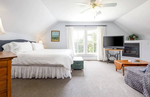 Omena House | Sunset Lodge Omena Cottage guesthouse