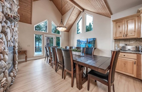Shaver Lake Cabin | Sunset Mountain ~ Hot Tub, Fire Table, Epic Views