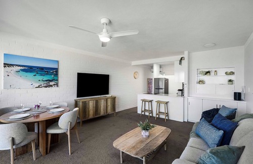 Scarborough Apartment | Sunset Oceanview Family Haven 100m from the beach!