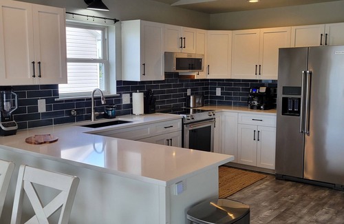 Colington Harbour House | Sunset on Soundview! Waterfront! Pool Access! Bring Your Boat!