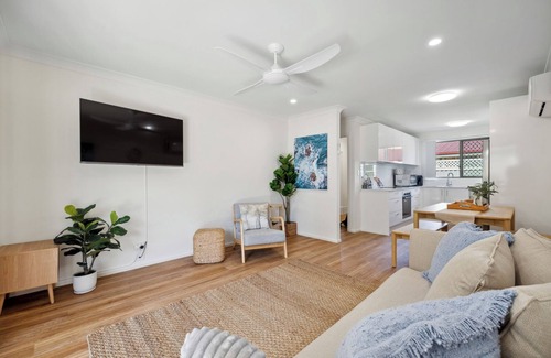 Coffs Harbour Apartment | Sunset Palms & Studio Family & Pet-Friendly Coastal Retreat