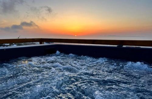 Finikia Apartment | Sunset Paradise Oia