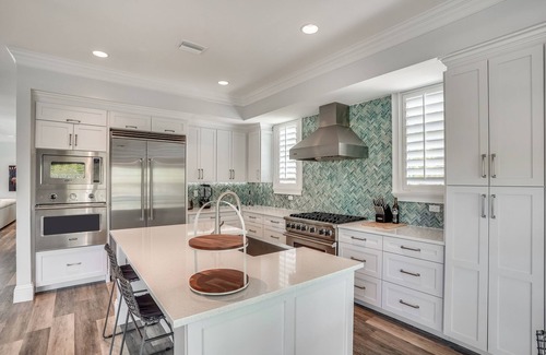 Sunset Beach House | Sunset Point - Dreamy Beach House, Hot Tub, Roof Top Deck, Great Location!