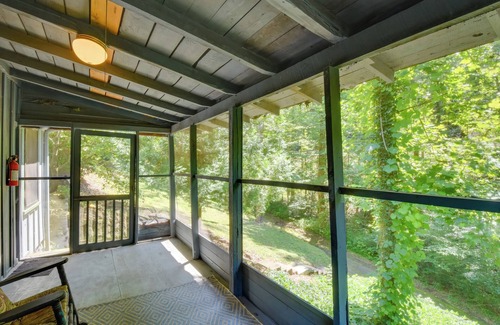 Rocky Bottom Cottage | Sunset Rental Cottage Near Table Rock State Park!