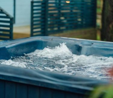 Ombersley House | Sunset Retreats The Double Barrell